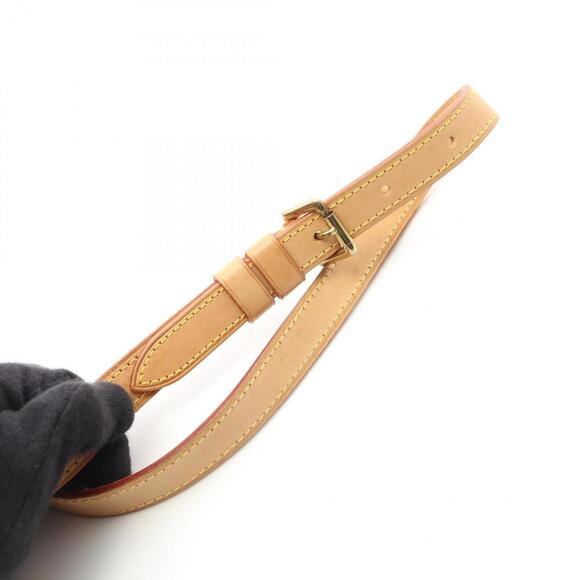 LOUIS VUITTON Brown Monogram Leather Shoulder Bag - Picture 8 of 9